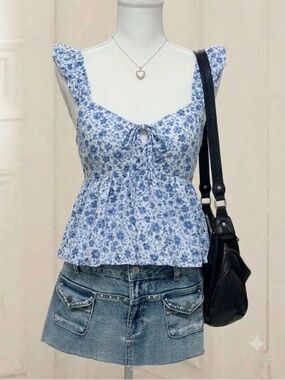 Hollister Blue Floral Peplum Babydoll Tank Top - Women